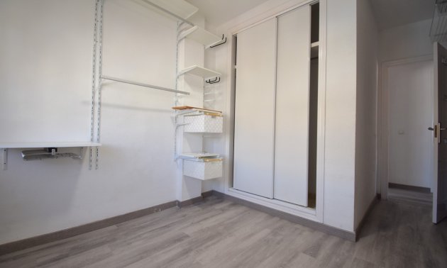 Resale - Villa -
Orihuela Costa - Playa Flamenca