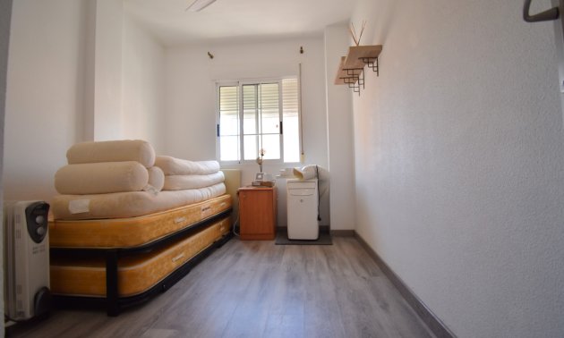 Resale - Villa -
Orihuela Costa - Playa Flamenca