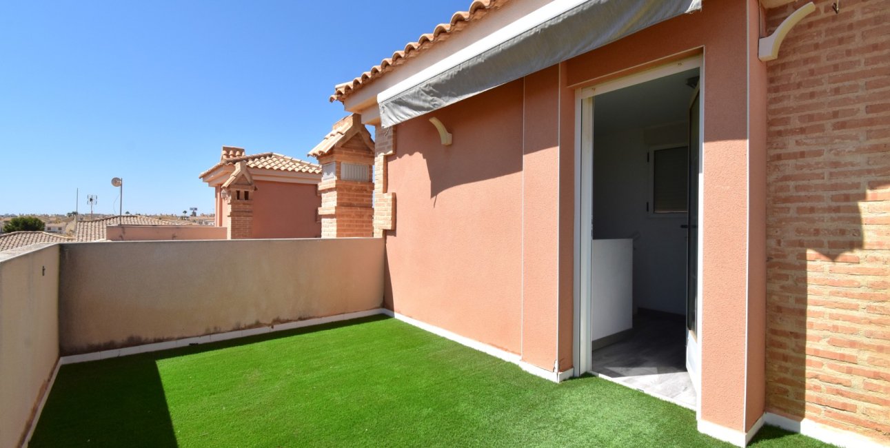 Resale - Villa -
Orihuela Costa - Playa Flamenca
