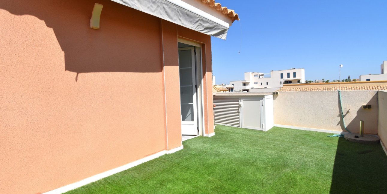 Resale - Villa -
Orihuela Costa - Playa Flamenca