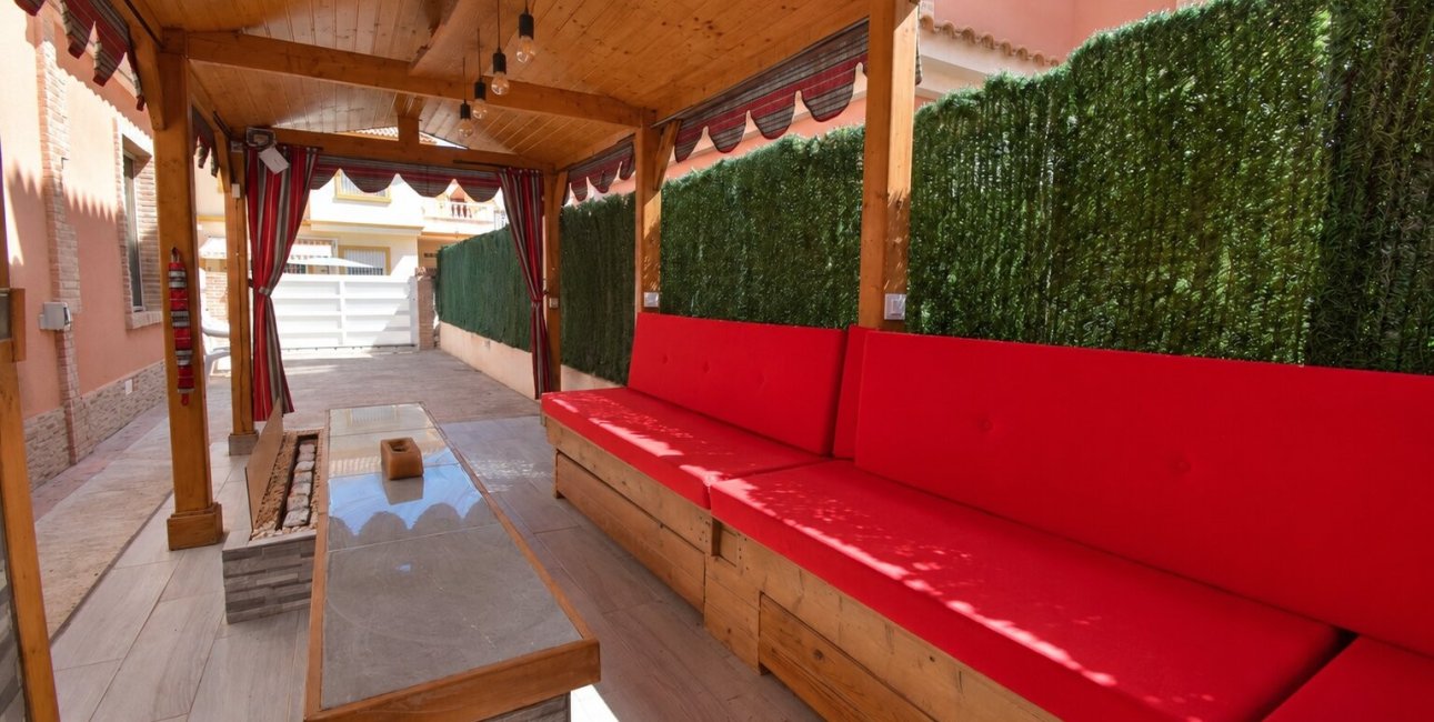 Resale - Villa -
Orihuela Costa - Playa Flamenca