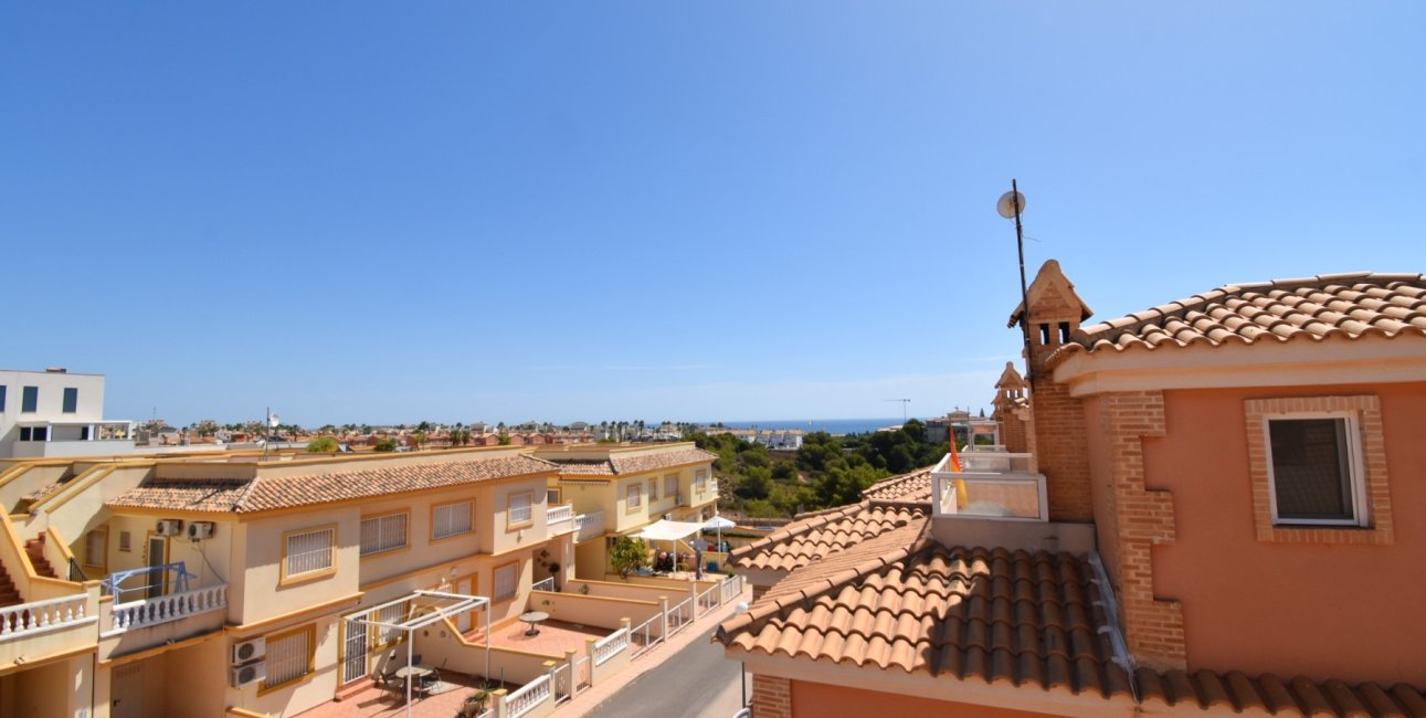 Resale - Villa -
Orihuela Costa - Playa Flamenca