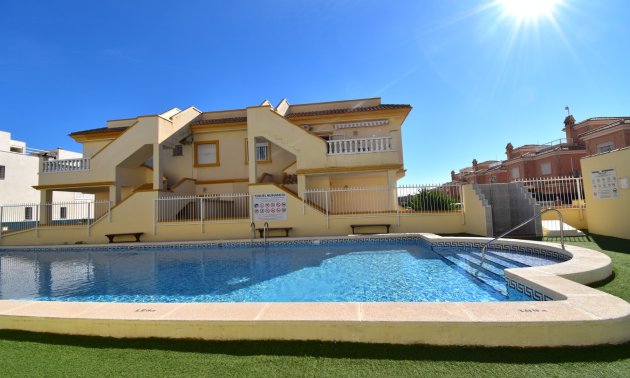 Resale - Villa -
Orihuela Costa - Playa Flamenca