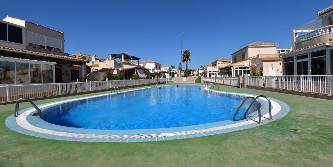 Resale - Townhouse -
Orihuela Costa - Playa Flamenca