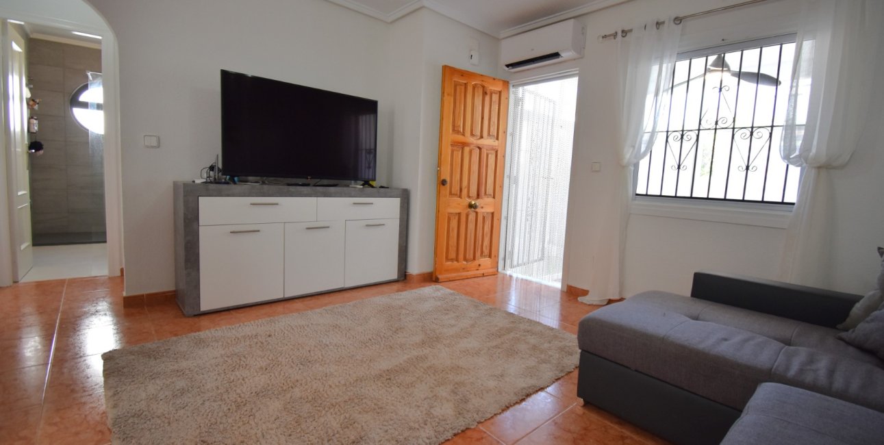 Resale - Townhouse -
Orihuela Costa - Playa Flamenca