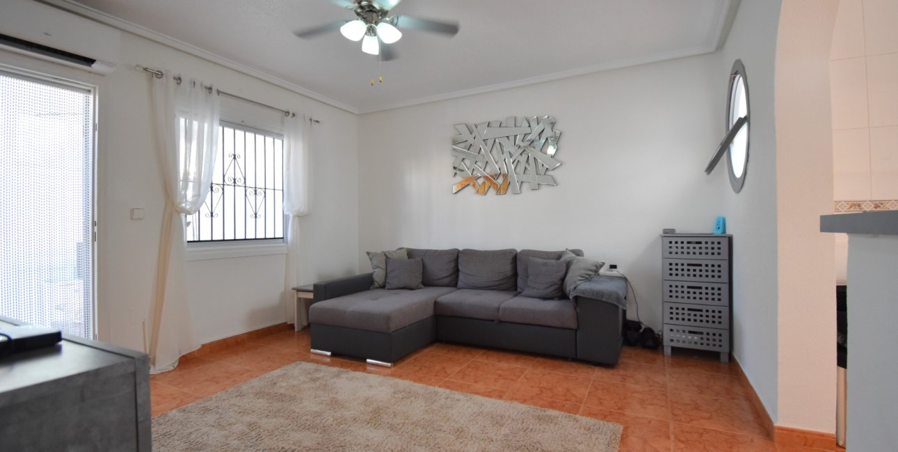 Resale - Townhouse -
Orihuela Costa - Playa Flamenca