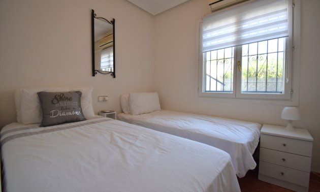 Resale - Townhouse -
Orihuela Costa - Playa Flamenca