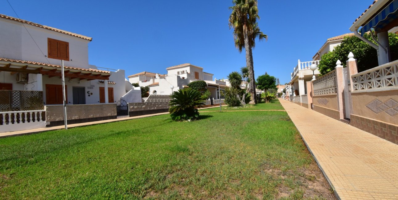 Resale - Townhouse -
Orihuela Costa - Playa Flamenca