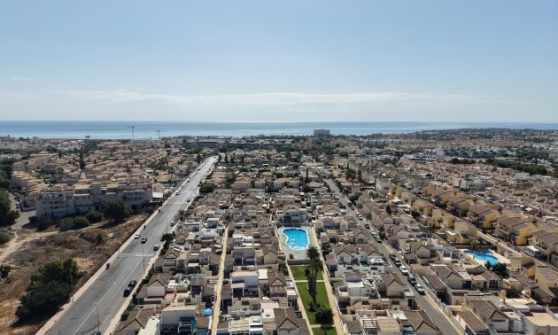 Resale - Townhouse -
Orihuela Costa - Playa Flamenca