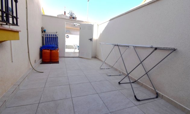 Rynek wtórny - Dom Szeregowy -
Orihuela Costa - La Zenia