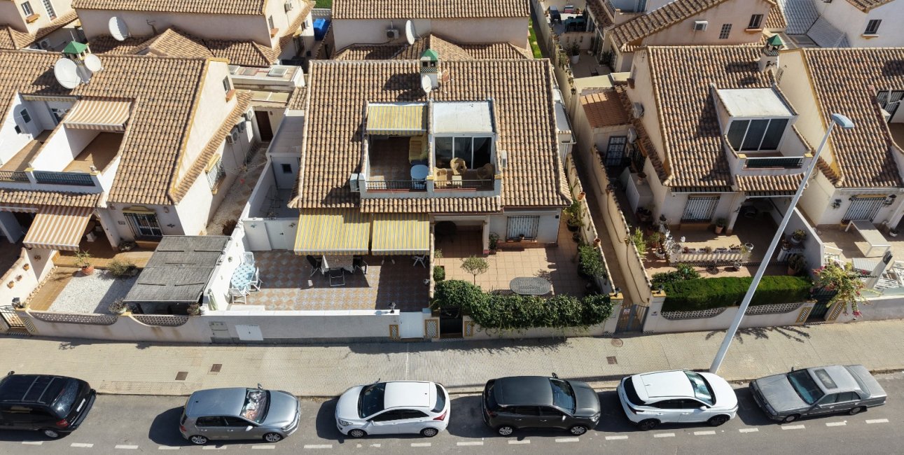 Rynek wtórny - Dom Szeregowy -
Orihuela Costa - La Zenia