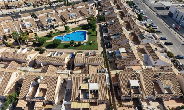 Rynek wtórny - Dom Szeregowy -
Orihuela Costa - La Zenia
