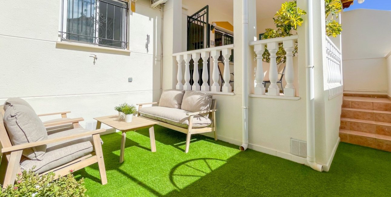 Resale - Townhouse -
Orihuela Costa - Los Altos