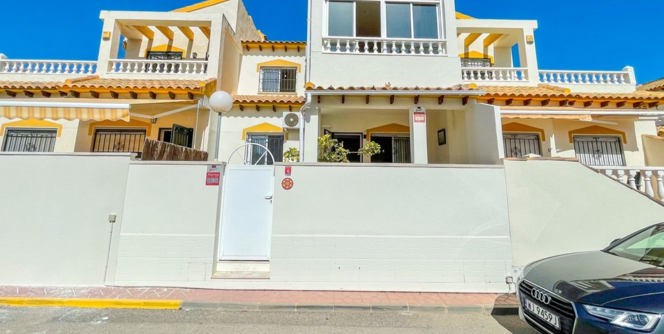 Resale - Townhouse -
Orihuela Costa - Los Altos
