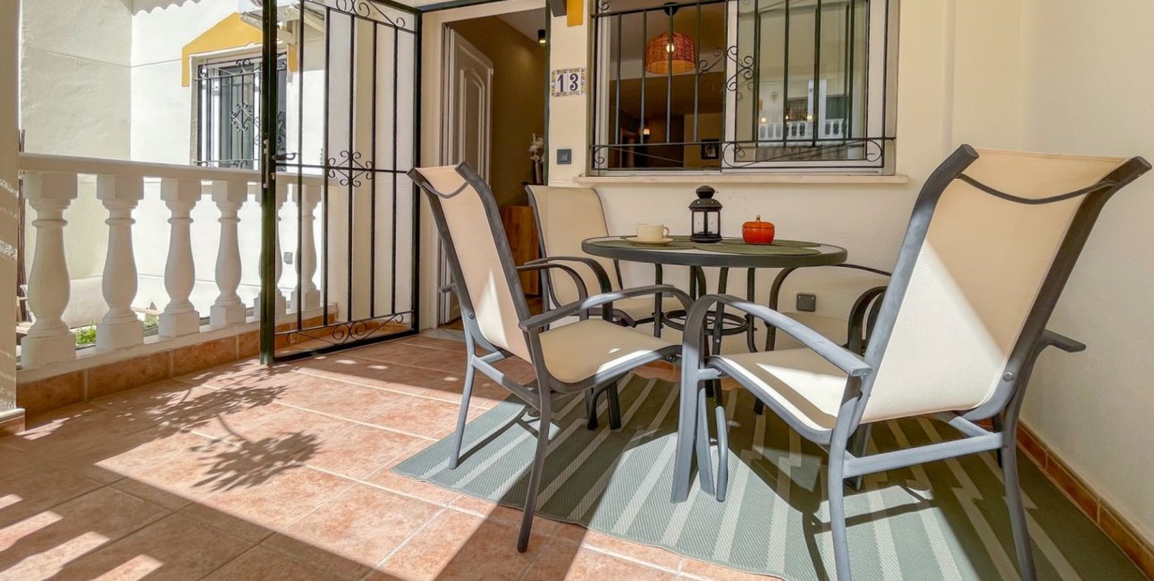 Resale - Townhouse -
Orihuela Costa - Los Altos