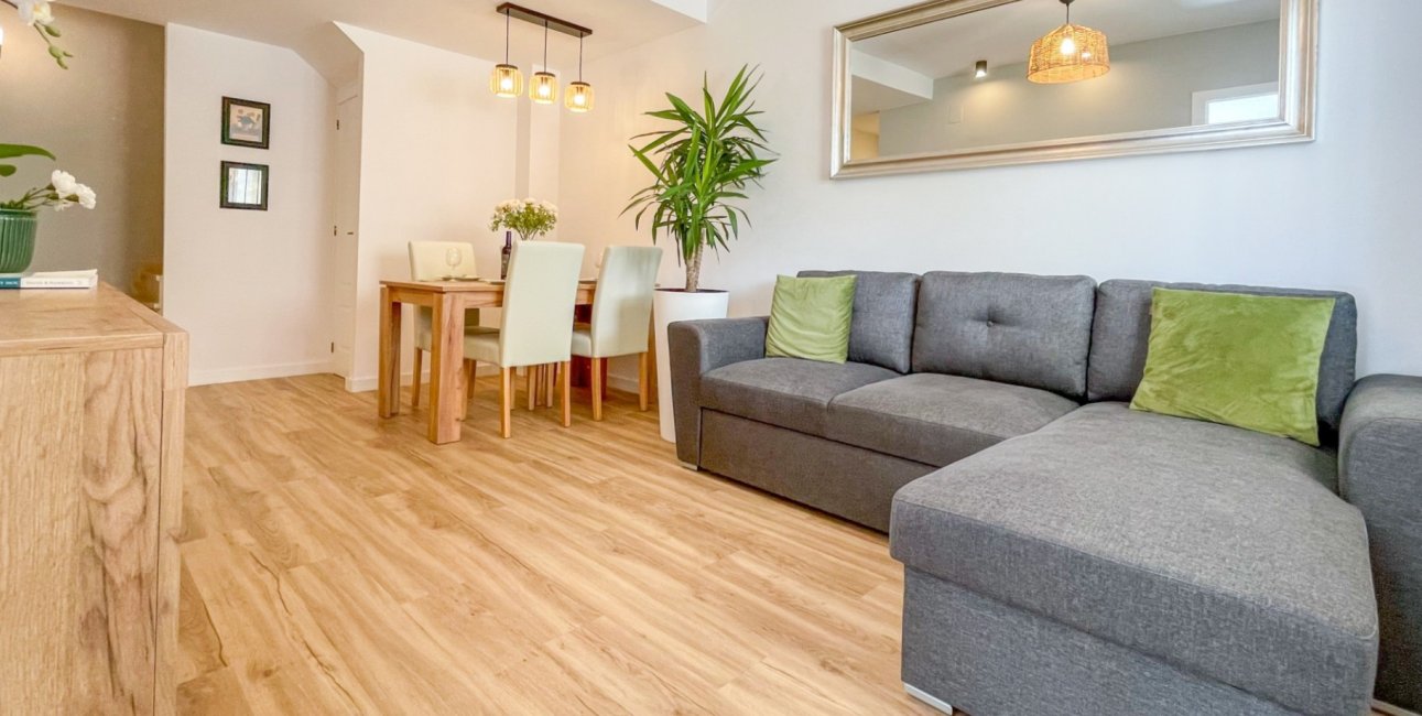 Resale - Townhouse -
Orihuela Costa - Los Altos