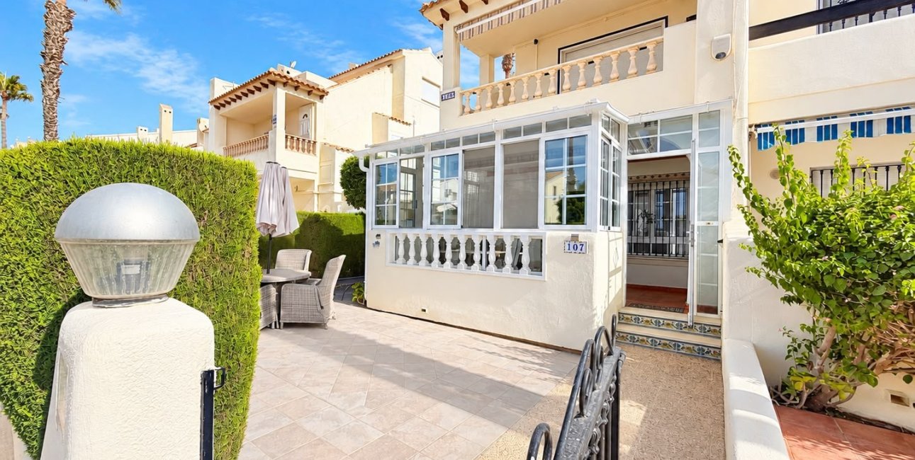 Resale - Apartment / flat -
Orihuela Costa - Las Ramblas