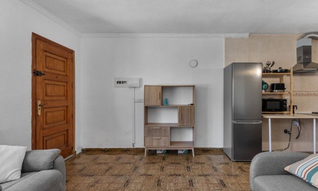 Resale - Bungalow -
Torrevieja - Torre del moro