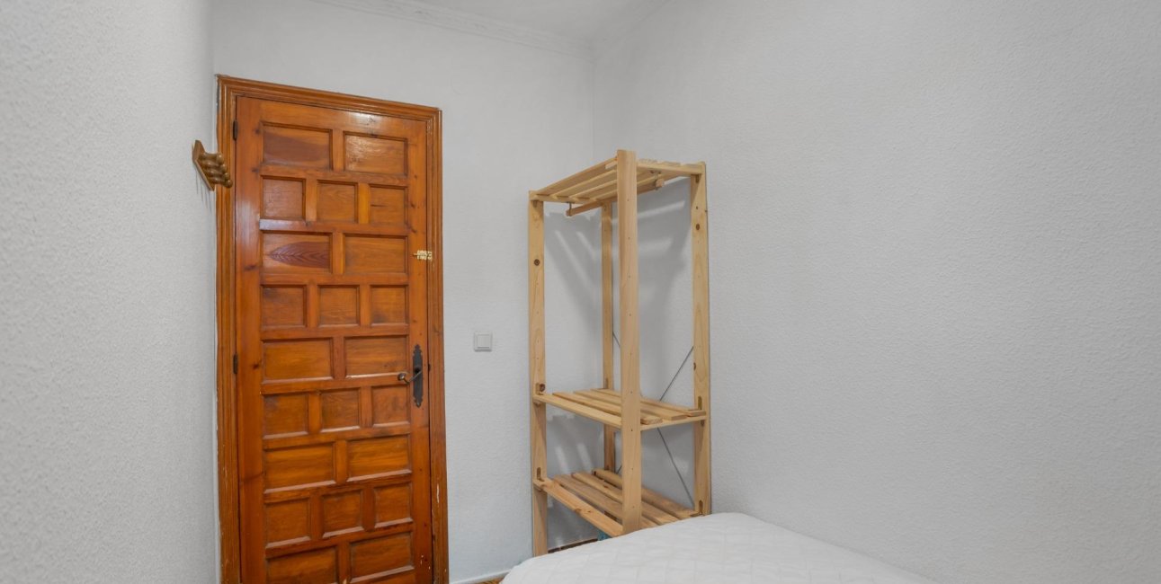 Resale - Bungalow -
Torrevieja - Torre del moro