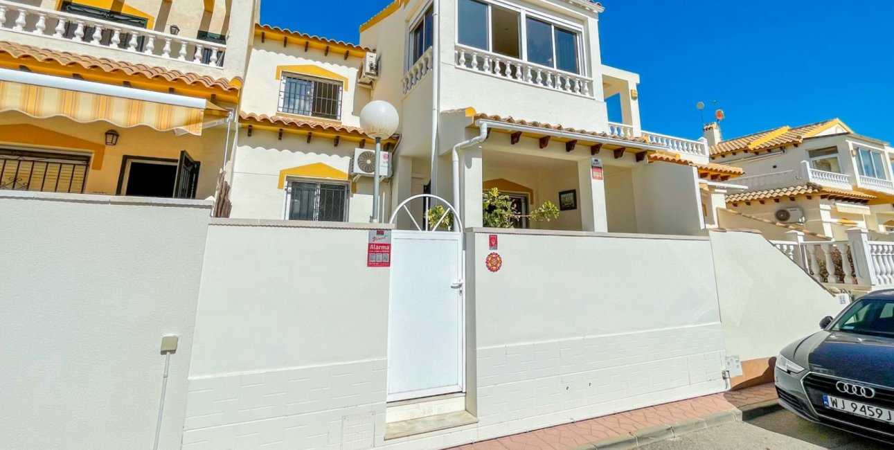Resale - Townhouse -
Orihuela Costa - Los Altos