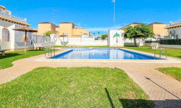 Resale - Townhouse -
Orihuela Costa - Los Altos