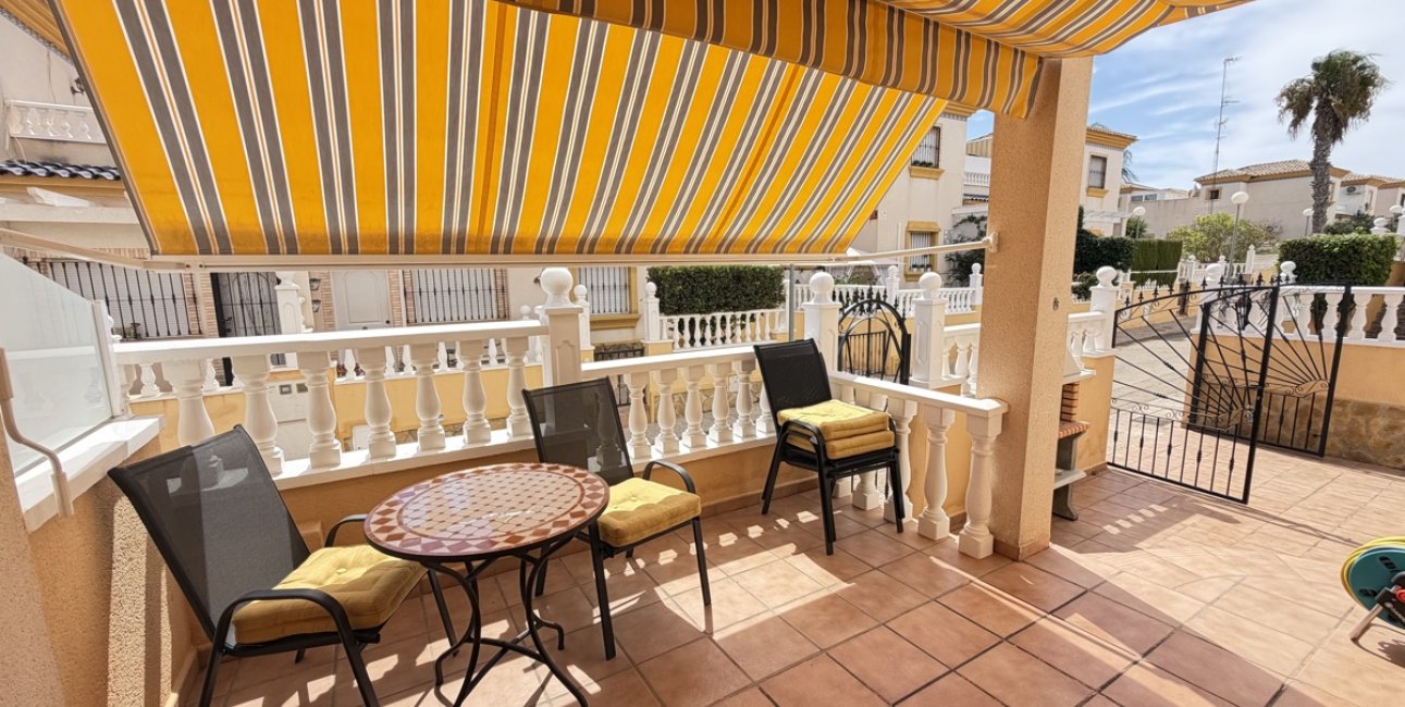 Reventa - Adosado -
Orihuela Costa - Villamartin