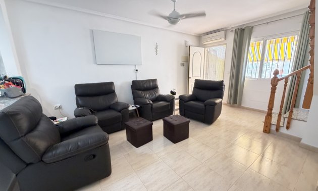 Reventa - Adosado -
Orihuela Costa - Villamartin