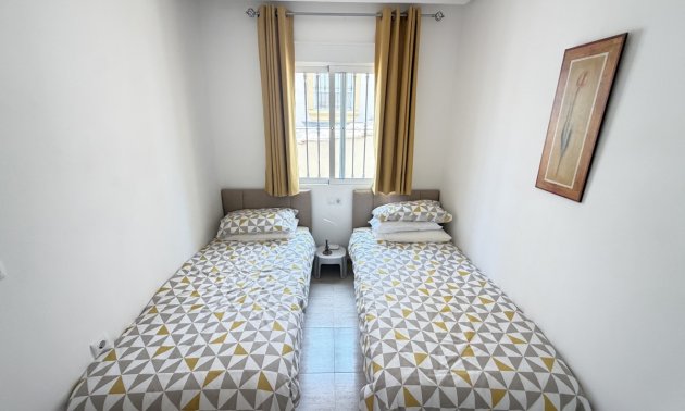 Reventa - Adosado -
Orihuela Costa - Villamartin