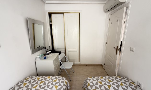 Reventa - Adosado -
Orihuela Costa - Villamartin
