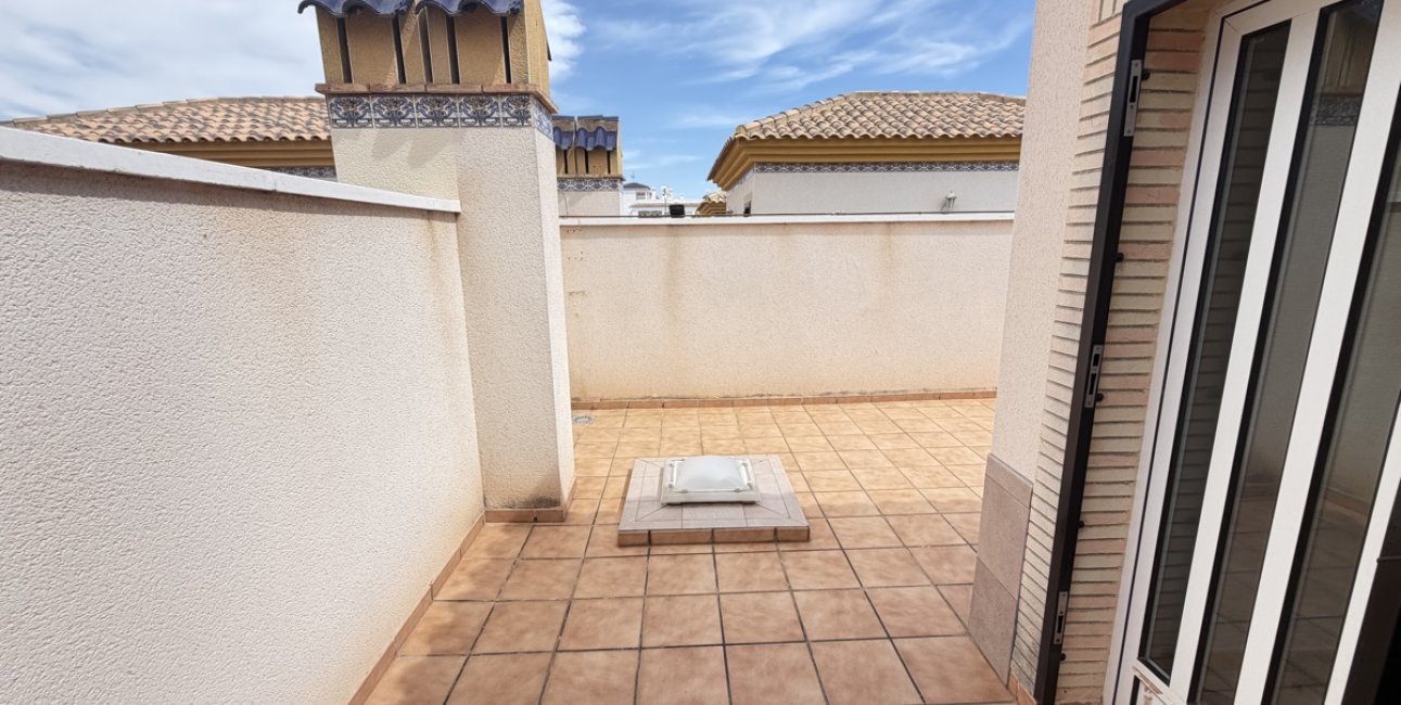 Reventa - Adosado -
Orihuela Costa - Villamartin