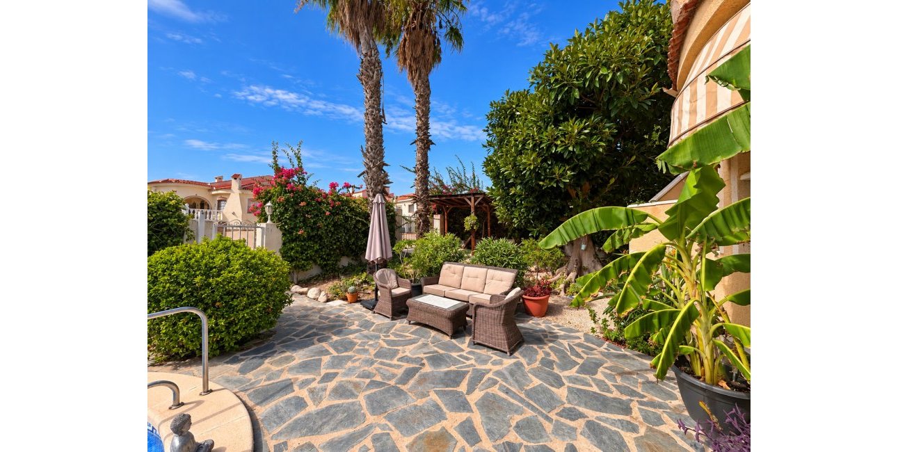 Resale - Villa -
Ciudad Quesada - Lo Pepin