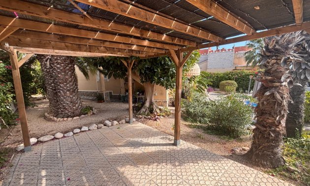 Resale - Villa -
Ciudad Quesada - Lo Pepin