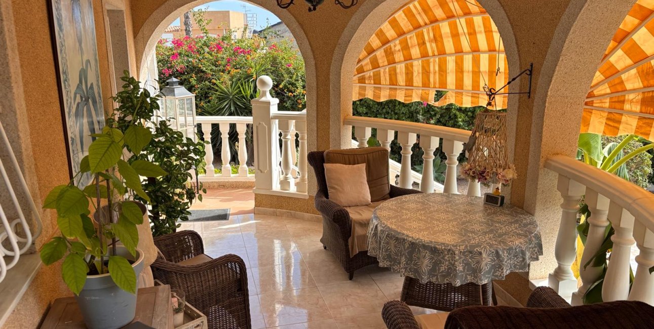 Resale - Villa -
Ciudad Quesada - Lo Pepin
