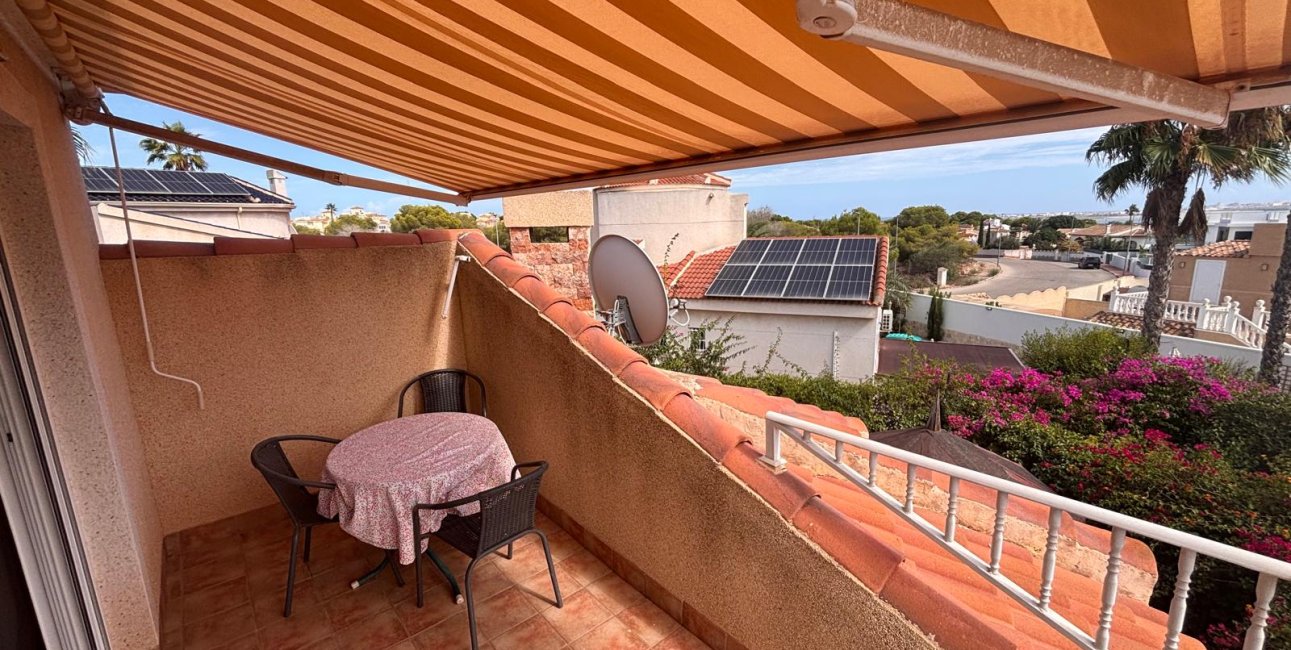 Resale - Villa -
Ciudad Quesada - Lo Pepin