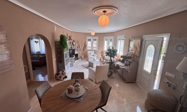 Resale - Villa -
Ciudad Quesada - Lo Pepin