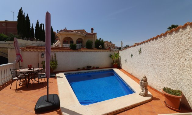 Resale - Villa -
Ciudad Quesada - La Marquesa