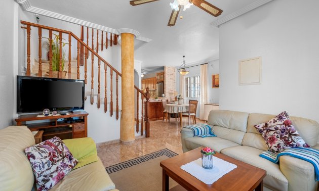 Resale - Villa -
Guardamar del Segura - El Raso