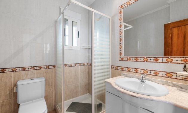 Resale - Villa -
Guardamar del Segura - El Raso