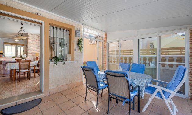 Resale - Villa -
Guardamar del Segura - El Raso