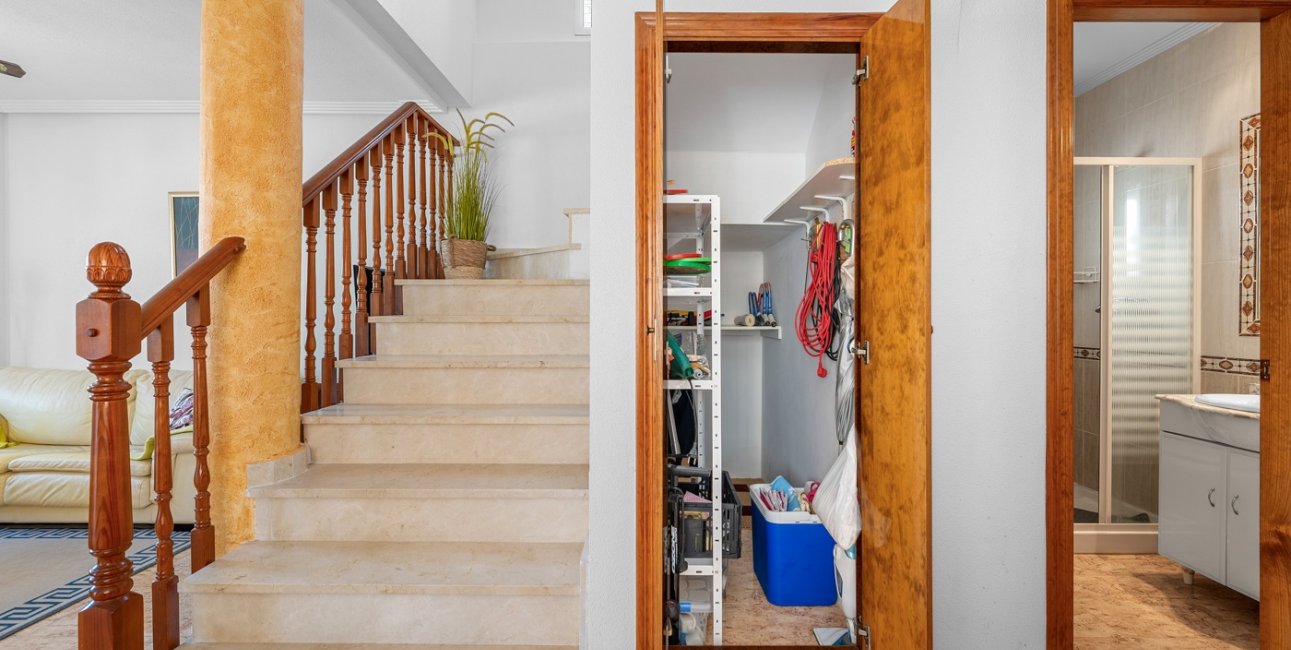Resale - Villa -
Guardamar del Segura - El Raso