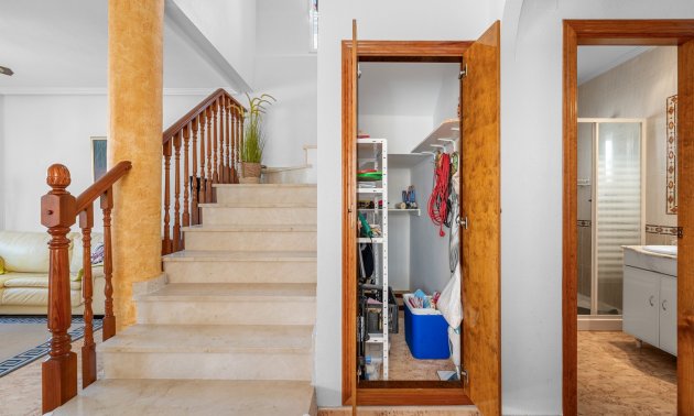 Resale - Villa -
Guardamar del Segura - El Raso