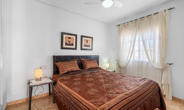 Resale - Villa -
Guardamar del Segura - El Raso