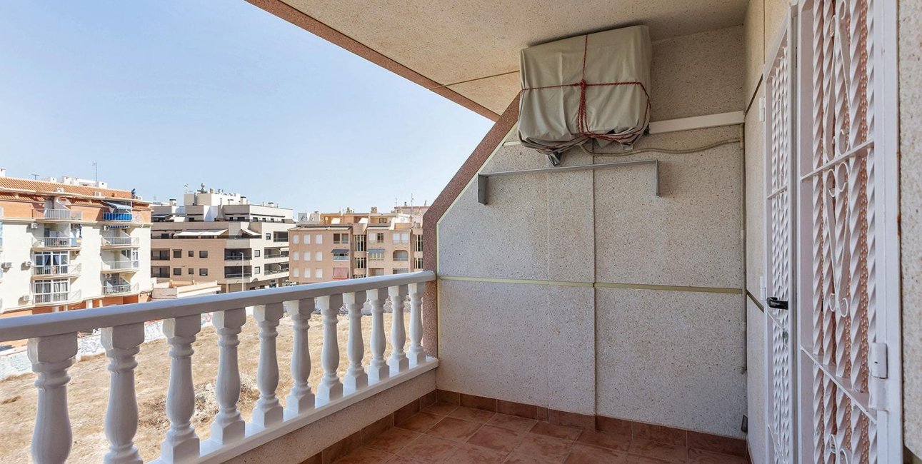 Resale - Apartment / flat -
Torrevieja - La Mata