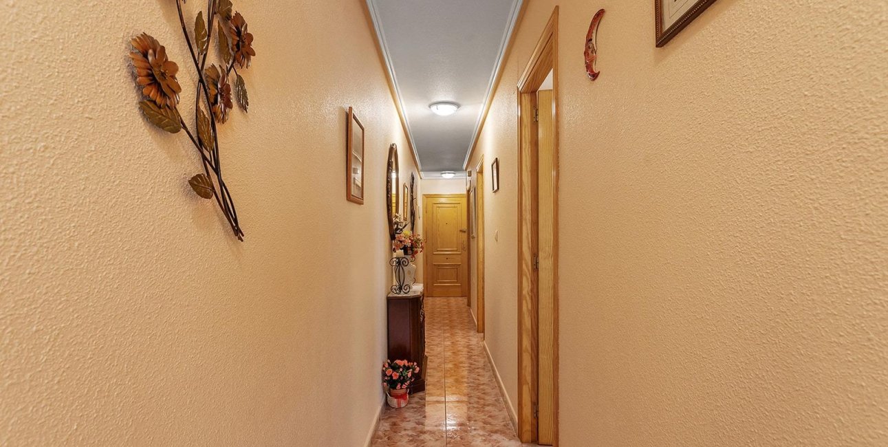 Resale - Apartment / flat -
Torrevieja - La Mata