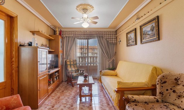 Resale - Apartment / flat -
Torrevieja - La Mata