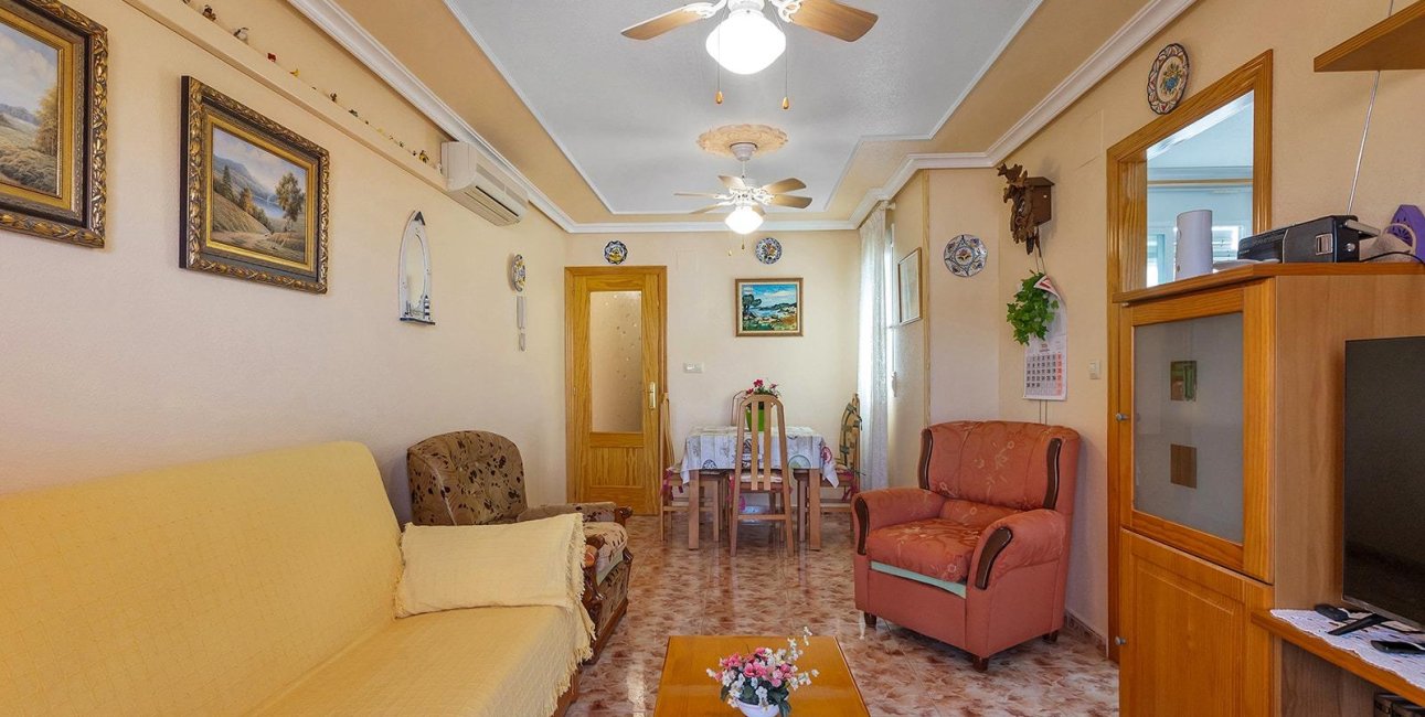 Resale - Apartment / flat -
Torrevieja - La Mata