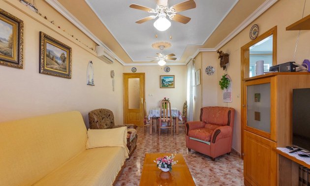 Resale - Apartment / flat -
Torrevieja - La Mata