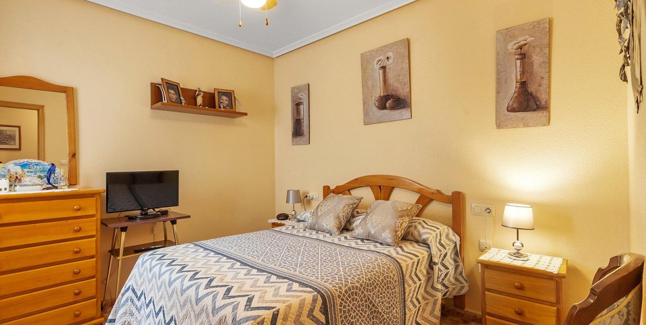 Resale - Apartment / flat -
Torrevieja - La Mata