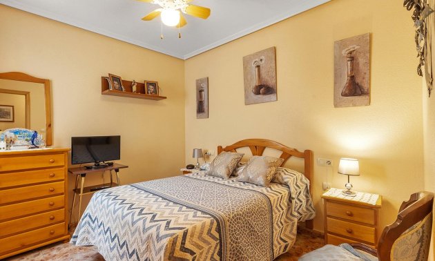 Resale - Apartment / flat -
Torrevieja - La Mata