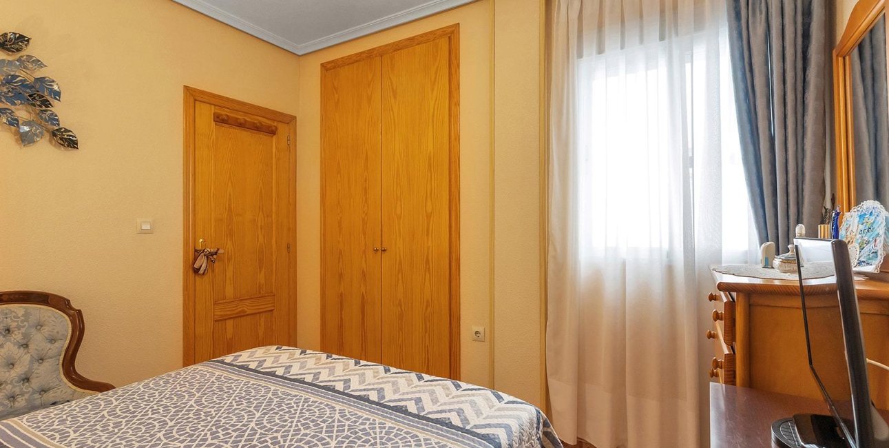 Resale - Apartment / flat -
Torrevieja - La Mata